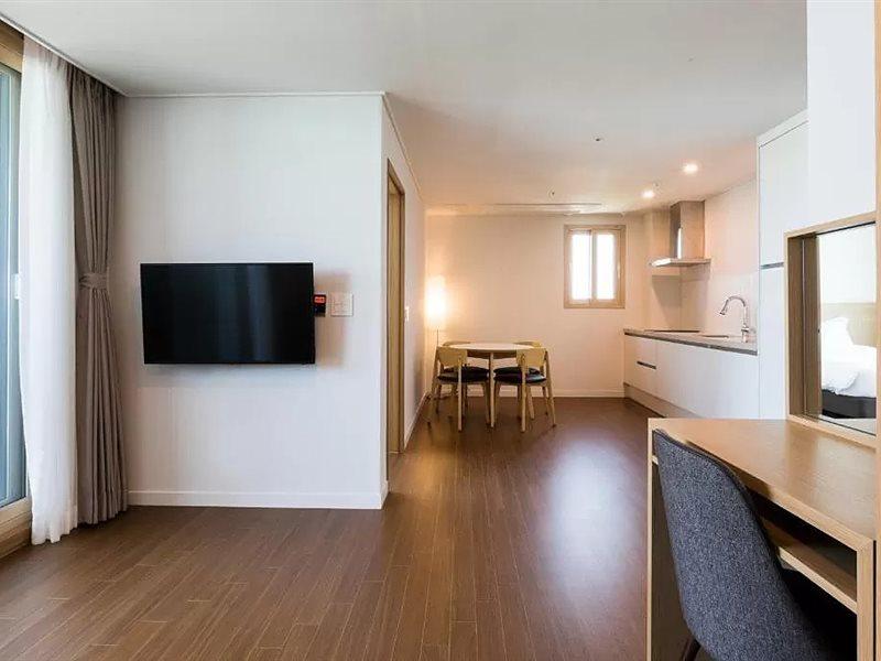 Lemain Hotel Csedzsu Kültér fotó